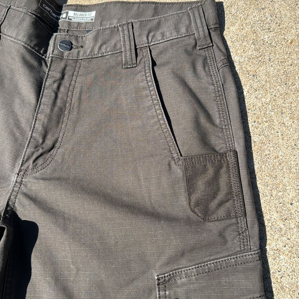 Men’s 33/30 Relaxed Fit Carhartt Utility Cargo Pants - Picture 7 of 14